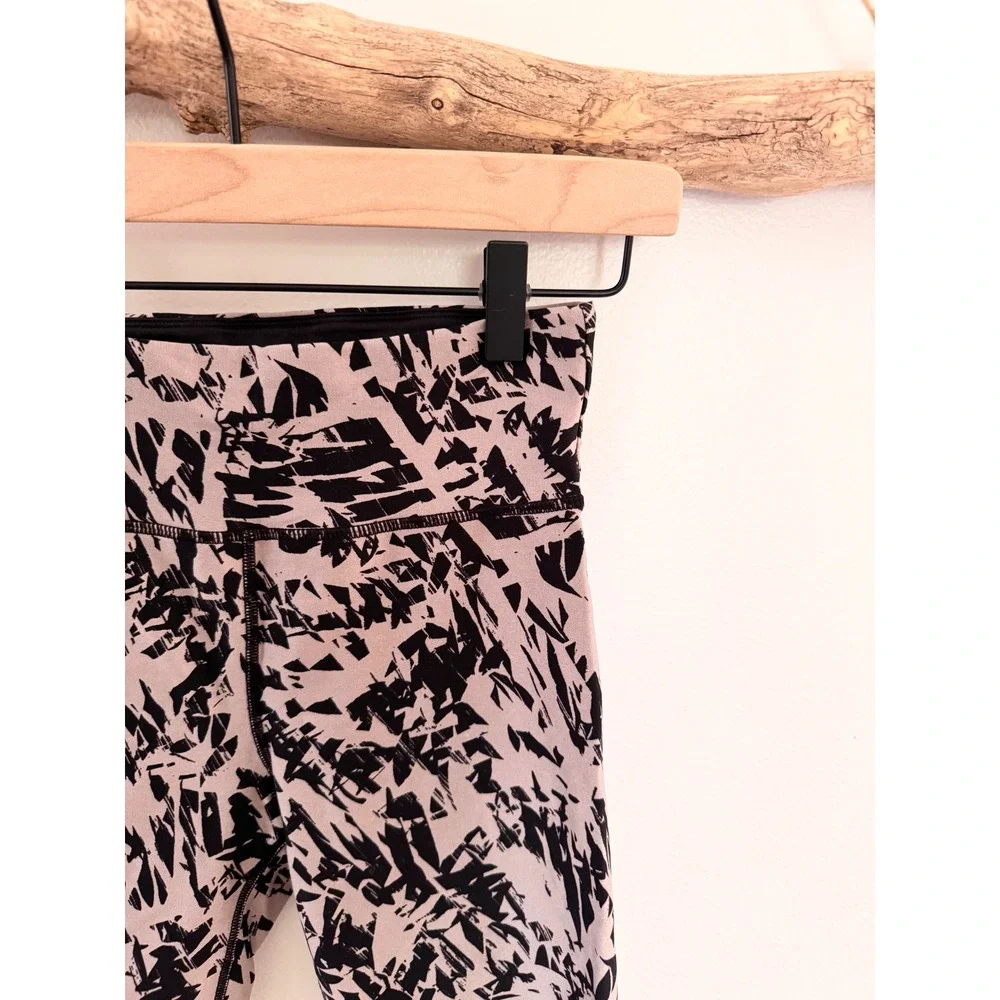 Calvin Klein Performance Womens Pink Black Abstract Print Bike Shorts Small